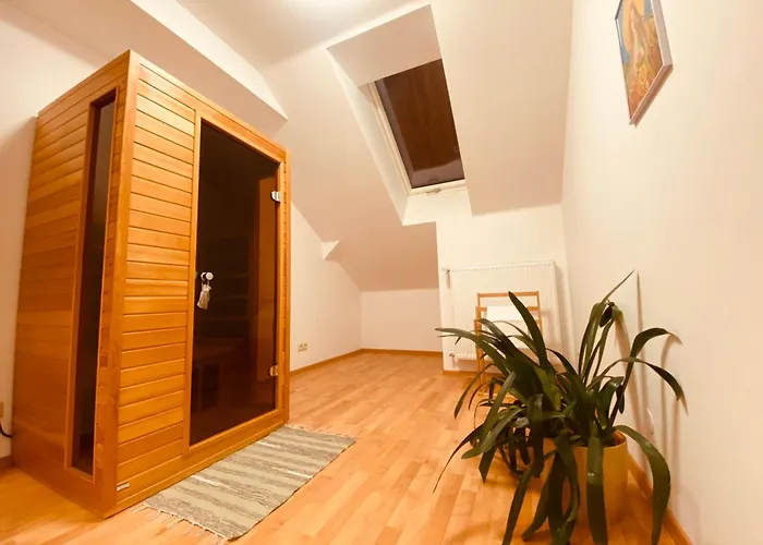 בית אירוח Pyramida & Sauna Relax *