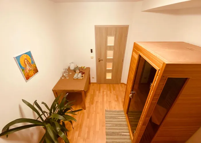 Pyramida & Sauna Relax בית אירוח